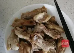 Illustration of how to make braised pork ribs 1