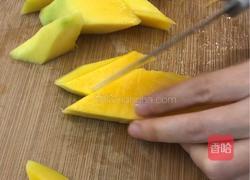 酱香芒果的做法图解1