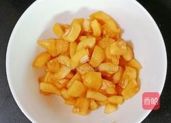 银耳枇杷羹 (宝宝辅食）的做法图解3