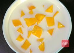 牛奶蜜豆芒果西米露的做法图解11