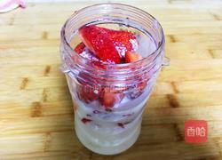 草莓香蕉思慕雪的做法图解3