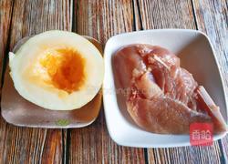 蜜瓜炒鸡丁的做法图解2