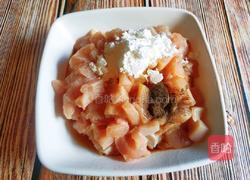 蜜瓜炒鸡丁的做法图解3