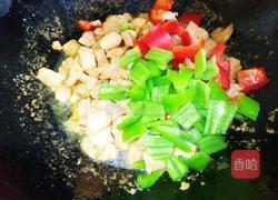 蜜瓜炒鸡丁的做法图解7