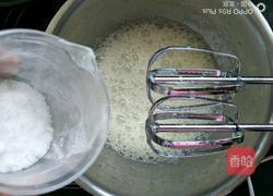 鲜草莓古早味咕噜蛋糕的做法图解8