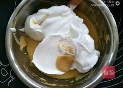 鲜草莓古早味咕噜蛋糕的做法图解10