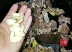 广东客家焖鹅的做法图解3