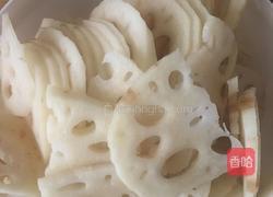 糖醋藕片的做法图解1