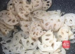 糖醋藕片的做法图解2