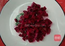 红心火龙果千层的做法图解1