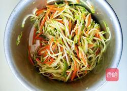 西葫芦鸡蛋饼的做法图解3