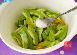 苦瓜炒鸡蛋的做法图解3