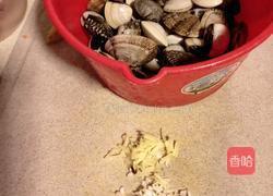 白贝排骨粥的做法图解1