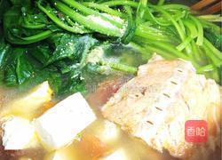 三文鱼骨豆腐汤的做法图解6