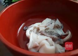 蒜香鱿鱼烧白菜的做法图解2