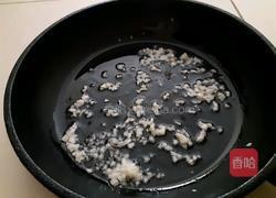 蒜香鱿鱼烧白菜的做法图解5