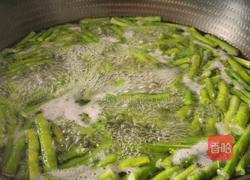 茄子炒豆角的做法图解6