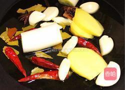 草菇炖腔骨的做法图解2