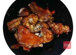 Illustration of Spicy Pork Knuckles 7