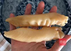 花胶红枣炖阉鸡的做法图解2