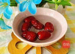 薏米红枣银耳汤的做法图解5