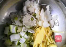 Illustration of how to make Coke chicken wings 2