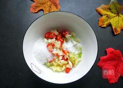 凉拌木耳腐竹的做法图解9