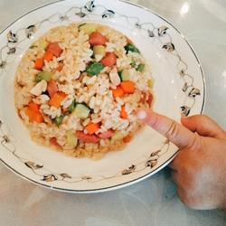 海鸭蛋蔬菜炒饭的做法[图]