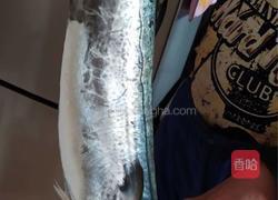 蒜台炖鲅鱼的做法图解2