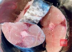 蒜台炖鲅鱼的做法图解4