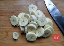 香蕉牛奶松饼的做法图解3