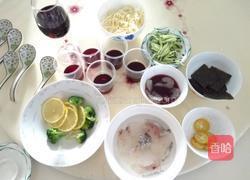 红酒醉三鲜的做法图解1