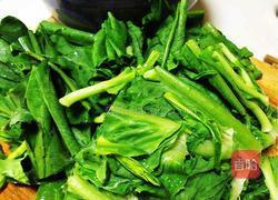 豆豉炒莴笋的做法图解1