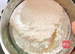 自制纸杯戚风蛋糕的做法图解4