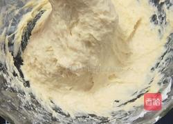 不用手揉面就能做出好吃的面包的做法图解3