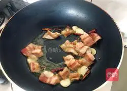 Illustration of how to cook asparagus with meat 6