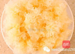 紫薯银耳新西兰花胶汤的做法图解4