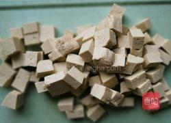 西红柿豆腐汤的做法图解2