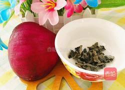 洋葱炒木耳的做法图解1