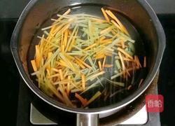 鲜虾粒粒面 (宝宝辅食)的做法图解5