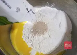 Illustration of how to make small bread rolls 1