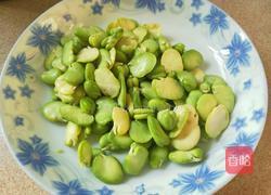 苕粉皮炒蚕豆的做法图解3
