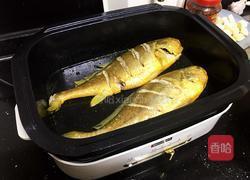 香辣酱焖黄鱼的做法图解5