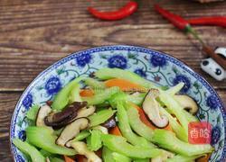 素炒西芹香菇的做法图解9