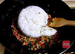 蛋包饭的做法图解4