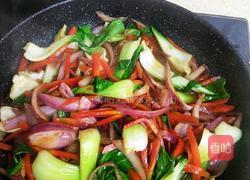 素炒方便面的做法图解9