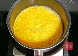 虾仁鸡蛋面线 (宝宝辅食)的做法图解13