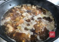 猪蹄黄豆的做法图解7