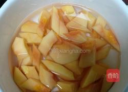 牛奶炖木瓜的做法图解3