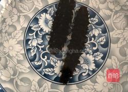 海参小米粥的做法图解1